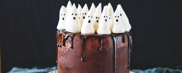 Spooky Spooky - Chocolate Pumpkin Cake with Meringue Ghosts