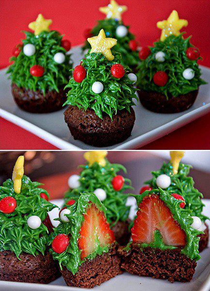 Christmas tree Christmas creative cupcakes, brownie with strawberry
