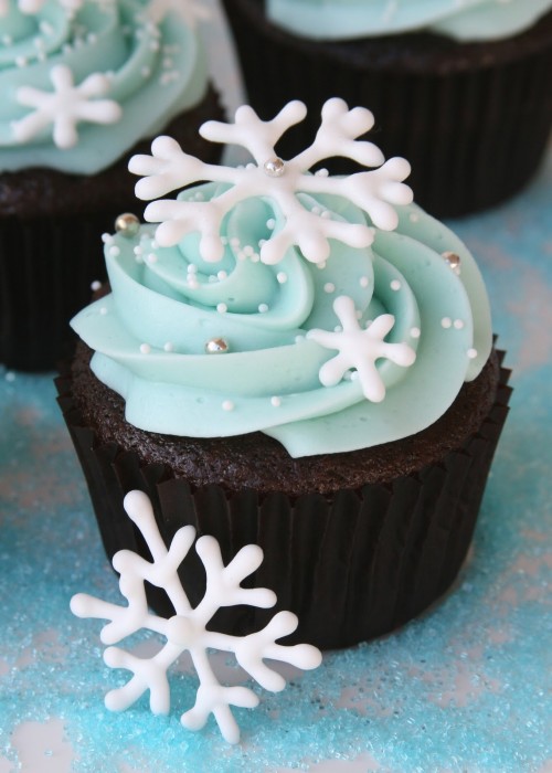 Snowflake Cupcakes Blue Frosting by Glorious Treats