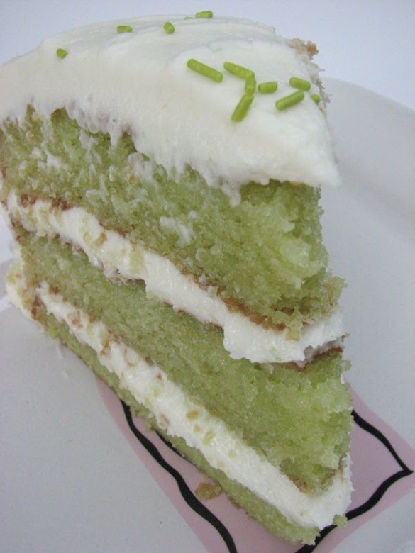 Trisha Yearwood's Key Lime Cake2