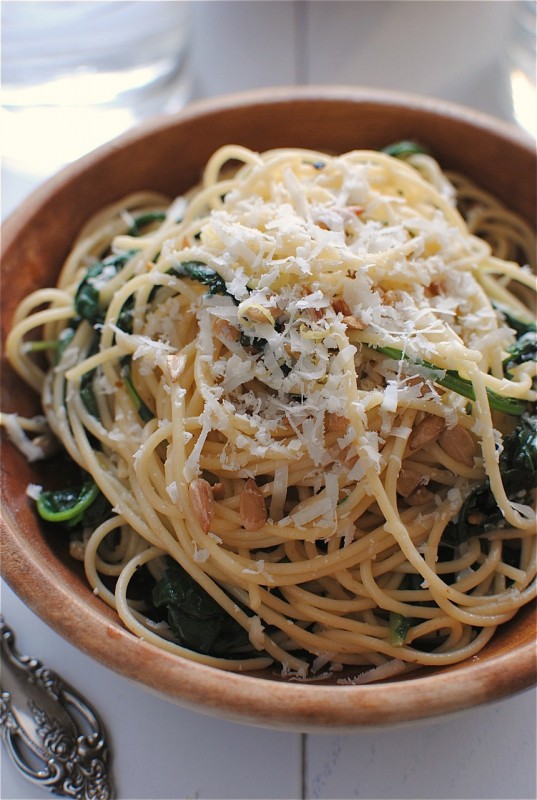 Spaghetti with Kale and Lemon