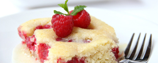 Warm Raspberry Cake With Vanilla Glaze
