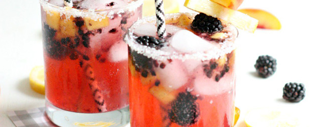 Blackberry Peach Sparkling Lemonade