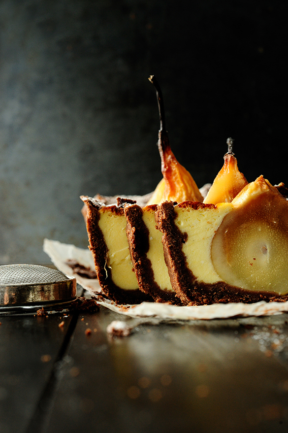 Chocolate cake with sunken pears and mascarpone