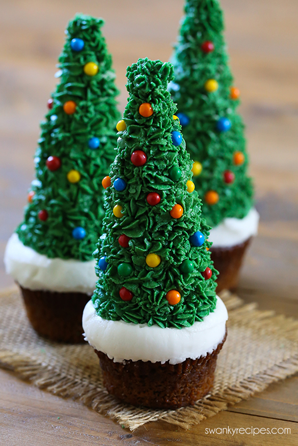 Easy Gingerbread Christmas Tree Cupcakes